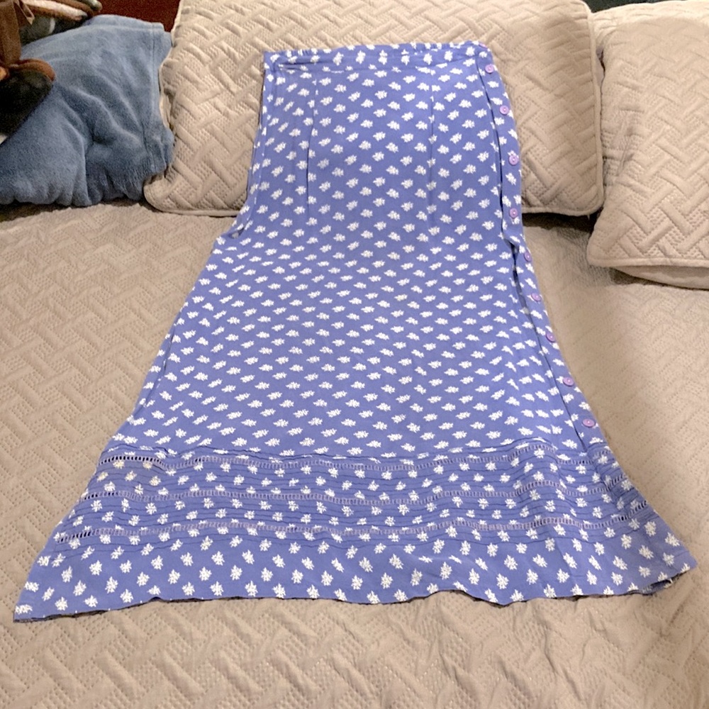 April Cornell- size XS long Rayon side button down skirt
